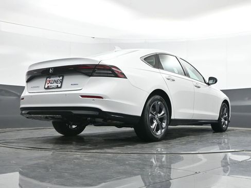 New 2025 Honda Accord EX-L image 38