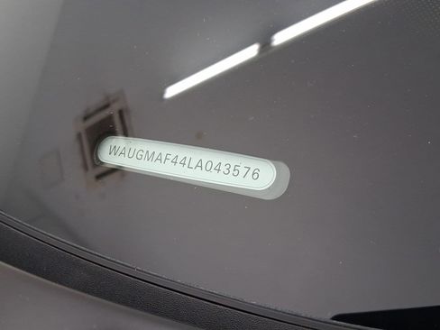 Used 2020 Audi A4 2.0T Premium w/ Convenience Package image 31