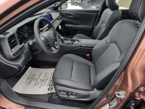 Certified 2025 Toyota Crown Signia Limited w/ Advanced Technology Package image 16