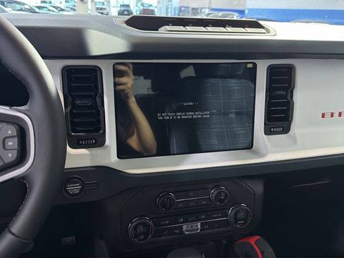 New 2026 Ford Bronco Heritage Edition AWD/4WD image 22