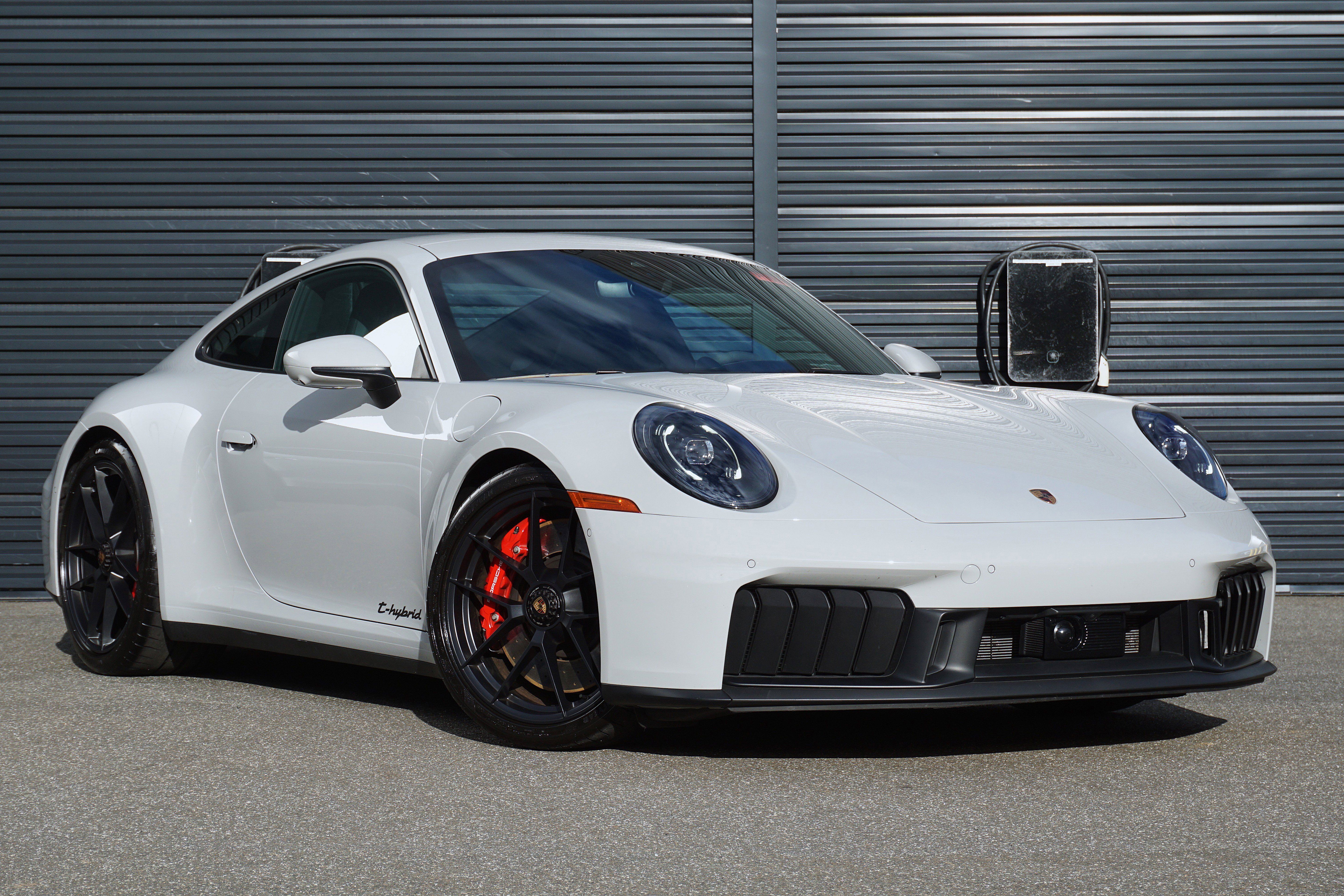 Certified 2025 Porsche 911 Carrera 4 GTS AWD/4WD image 15