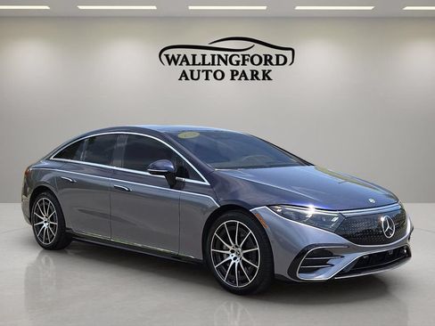 Used 2022 Mercedes-Benz EQS 580 4MATIC Sedan image 3