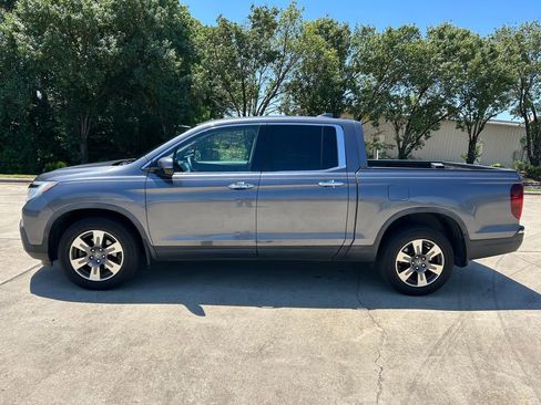 Used 2017 Honda Ridgeline RTL-E image 2