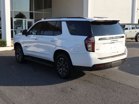 Used 2023 Chevrolet Tahoe Z71 w/ Luxury Package AWD/4WD image 8