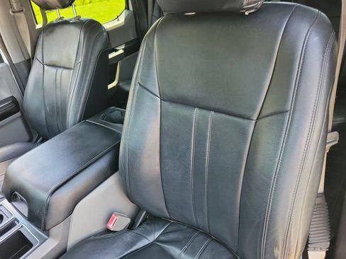 Used 2018 Ford F150 XLT w/ Equipment Group 302A Luxury RWD image 14