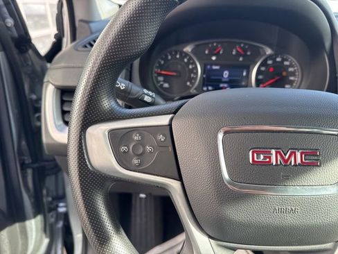 Used 2024 GMC Terrain SLE image 12