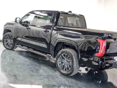 Used 2022 Toyota Tundra Platinum AWD/4WD image 11