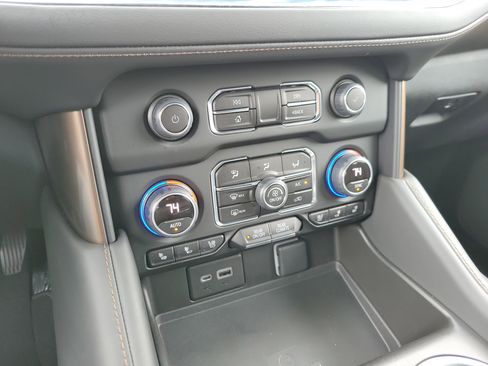 Used 2022 Chevrolet Tahoe High Country image 27