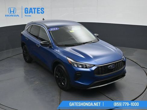 Used 2023 Ford Escape Active AWD/4WD image 45