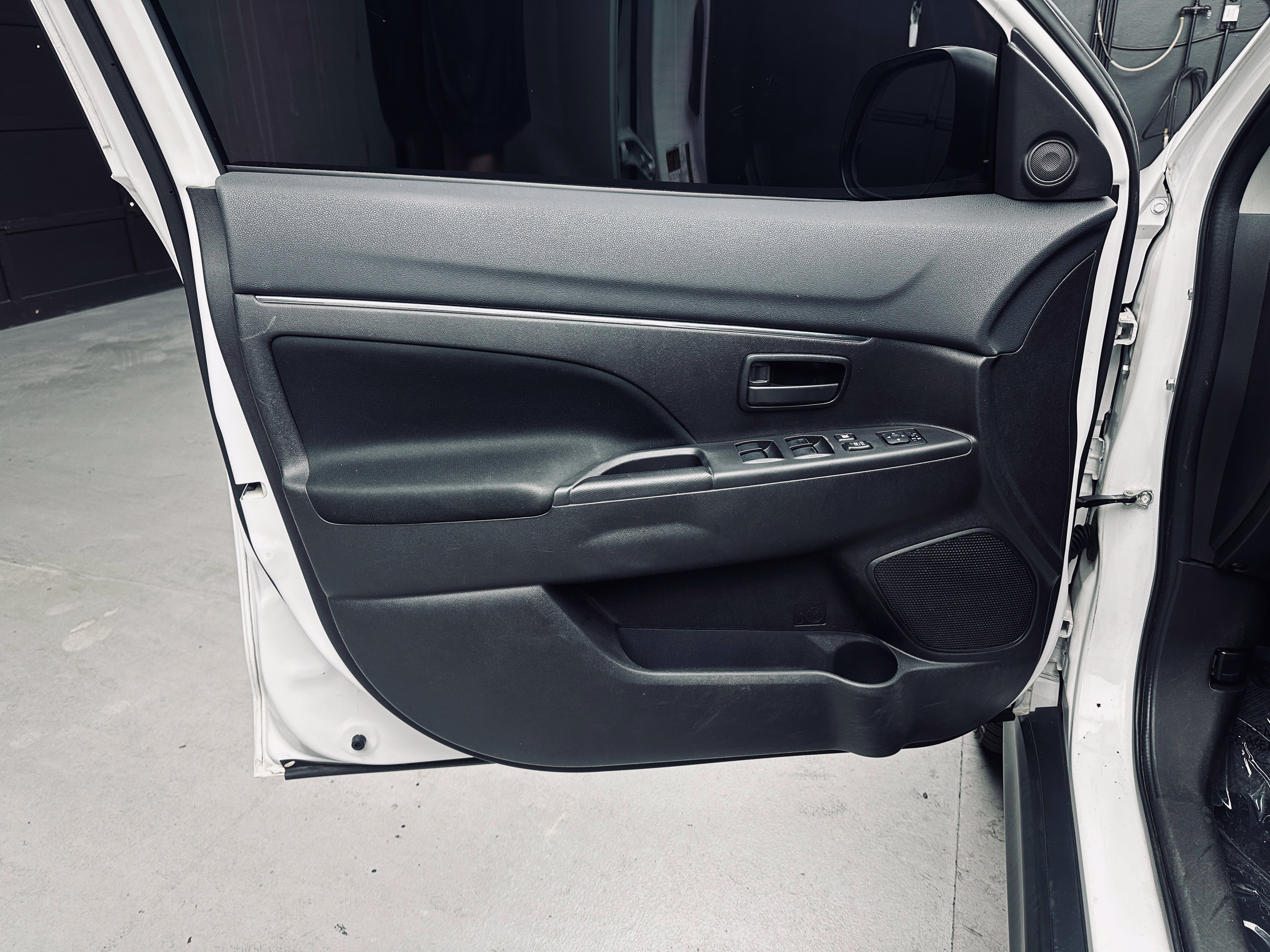 Used 2015 Mitsubishi Outlander Sport ES FWD image 21