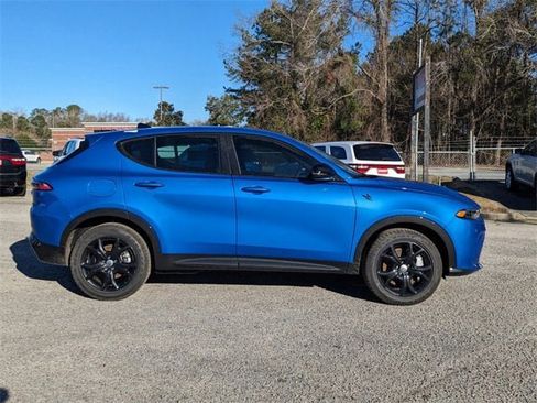 New 2024 Dodge Hornet R/T w/ R/T Blacktop Package image 4