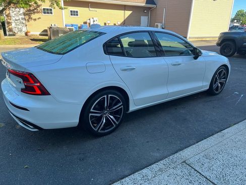 Used 2019 Volvo S60 T6 R-Design AWD/4WD image 6