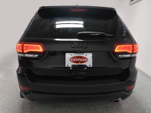 Used 2021 Jeep Grand Cherokee Laredo X AWD/4WD image 4