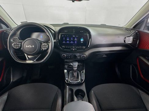 Used 2024 Kia Soul GT-Line FWD image 27