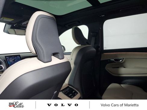 Certified 2026 Volvo XC90 B6 Plus w/ Protection Package Premier image 15
