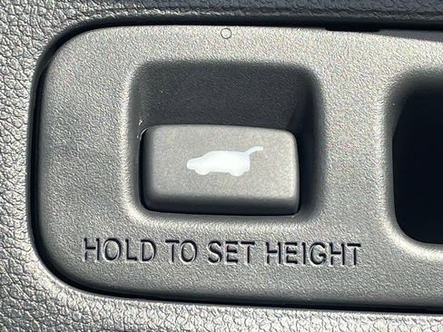 Used 2024 Honda CR-V Sport Touring image 19