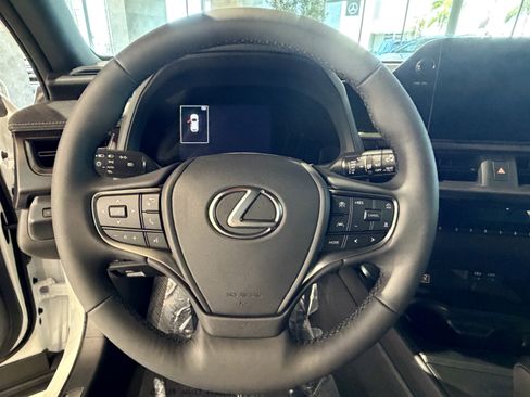 New 2026 Lexus UX 300h FWD image 19