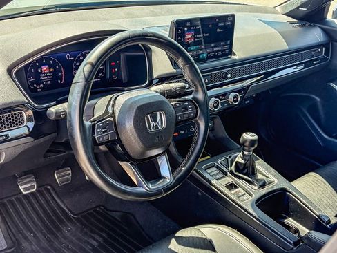 Used 2022 Honda Civic Sport Touring image 8