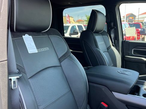 New 2026 RAM 2500 Laramie AWD/4WD image 15