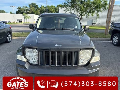 Used 2010 Jeep Liberty Sport w/ Popular Equipment Group AWD/4WD image 4