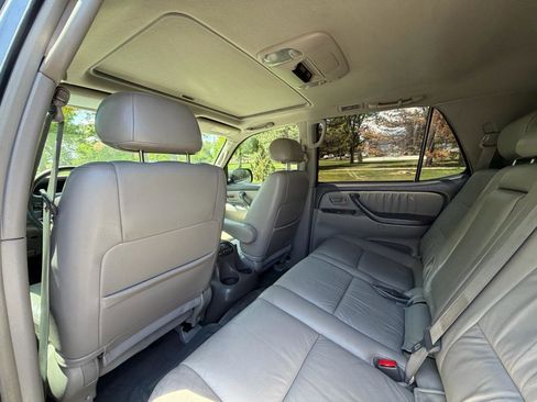 Used 2004 Toyota Sequoia Limited AWD/4WD image 14