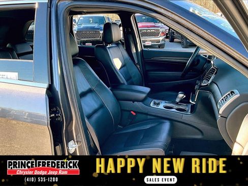 Used 2021 Jeep Grand Cherokee Limited image 7
