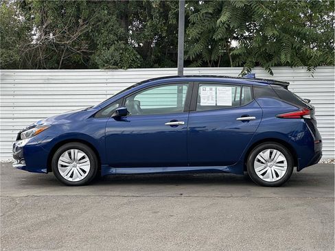 Used 2025 Nissan Leaf S FWD image 13