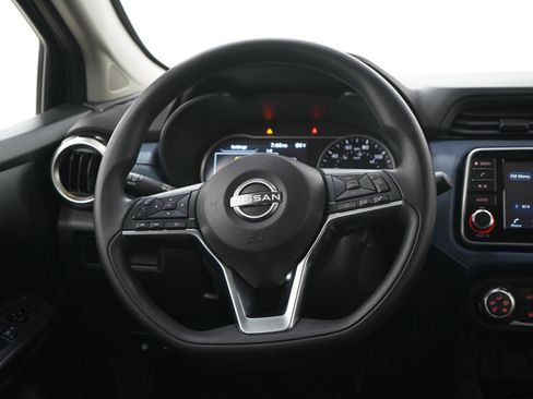 Used 2025 Nissan Versa SV FWD image 14