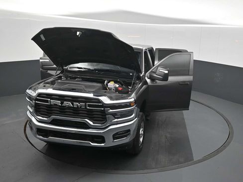Used 2025 RAM 2500 Tradesman AWD/4WD image 27