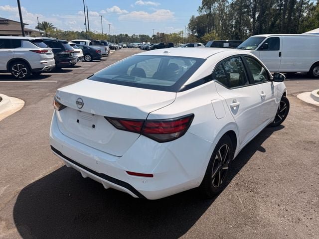 Used 2025 Nissan Sentra SV FWD image 16