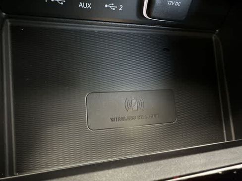 Used 2023 Jeep Grand Cherokee Altitude AWD/4WD image 22