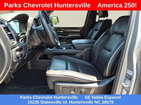 Used 2025 RAM 1500 Limited AWD/4WD image 16