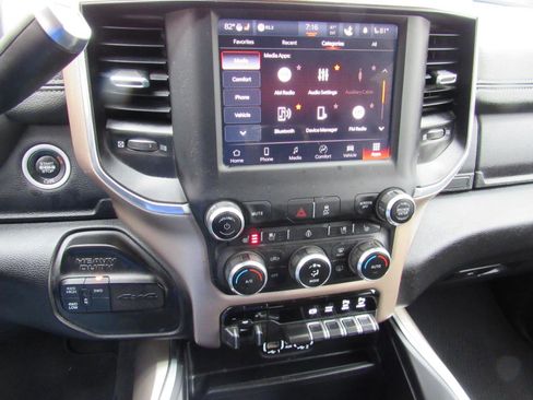 Used 2022 RAM 2500 Laramie AWD/4WD image 28