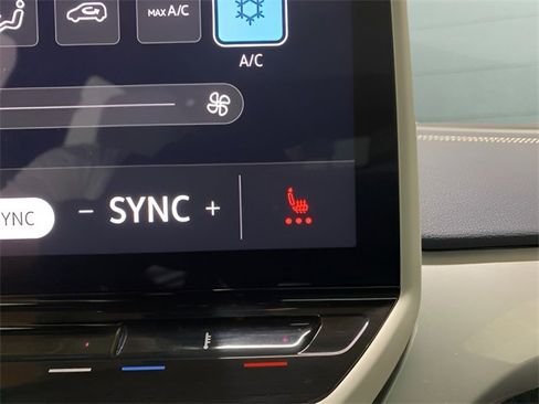 Used 2023 Volkswagen ID.4 Pro S image 49