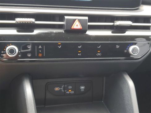 New 2026 Kia Sportage LX image 17