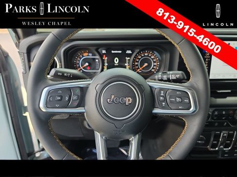 Used 2024 Jeep Wrangler Unlimited Sahara w/ Technology Group AWD/4WD image 27