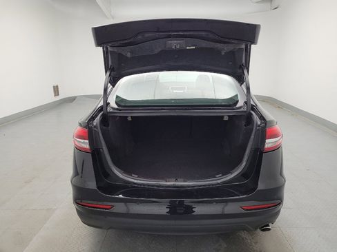 Used 2020 Ford Fusion SE image 29