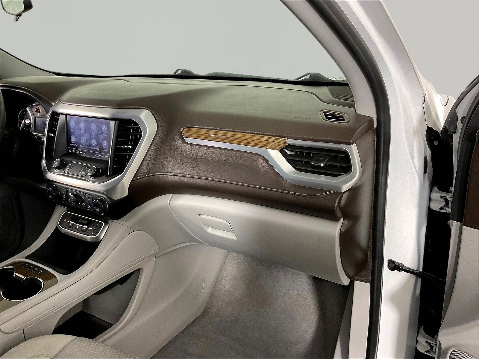 Used 2021 GMC Acadia SLE FWD image 27
