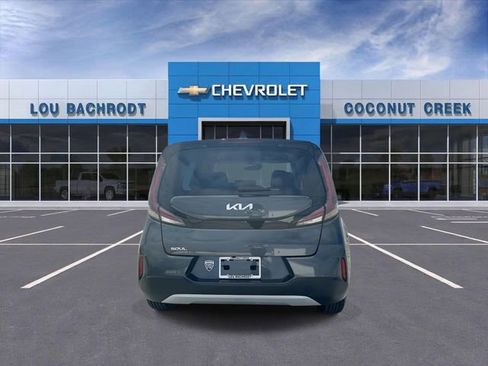 Used 2024 Kia Soul LX w/ Option Group 015 FWD image 7