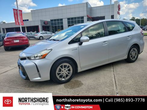 Used 2016 Toyota Prius V Four FWD image 1