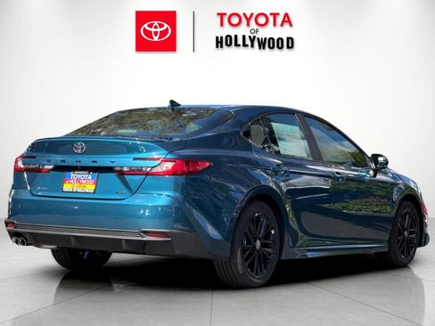 New 2026 Toyota Camry SE FWD image 4