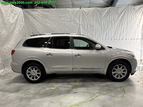 Used 2017 Buick Enclave Premium AWD/4WD image 14