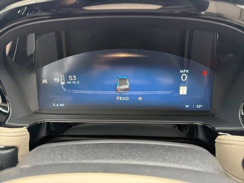 New 2026 Lincoln Corsair Premiere image 10