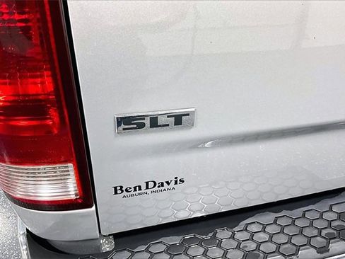 Used 2013 RAM 1500 Classic SLT w/ Remote Start & Security Group image 23