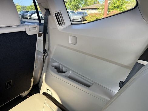 New 2026 Volkswagen Atlas SE image 31