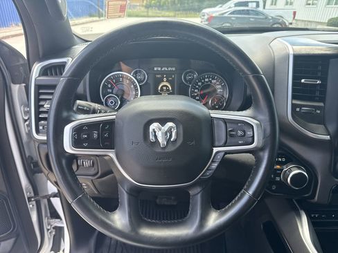 Used 2019 RAM 1500 Big Horn AWD/4WD image 14