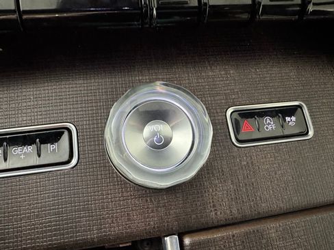 New 2025 Lincoln Navigator L Reserve AWD/4WD image 59