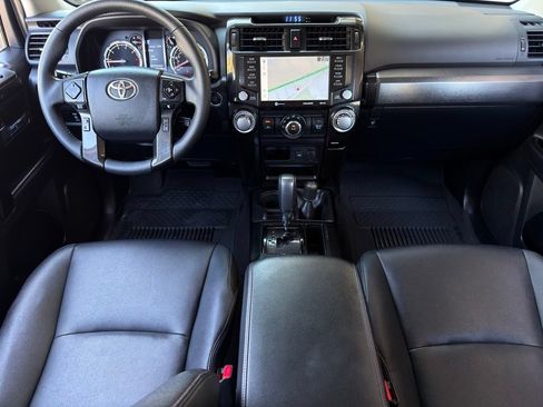 Used 2021 Toyota 4Runner Venture w/ Moonroof Package AWD/4WD image 18