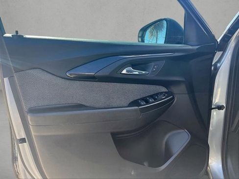 Used 2023 Chevrolet TrailBlazer LS image 17