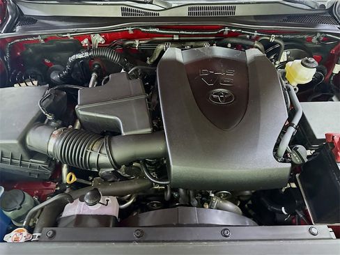 Used 2023 Toyota Tacoma Limited image 32